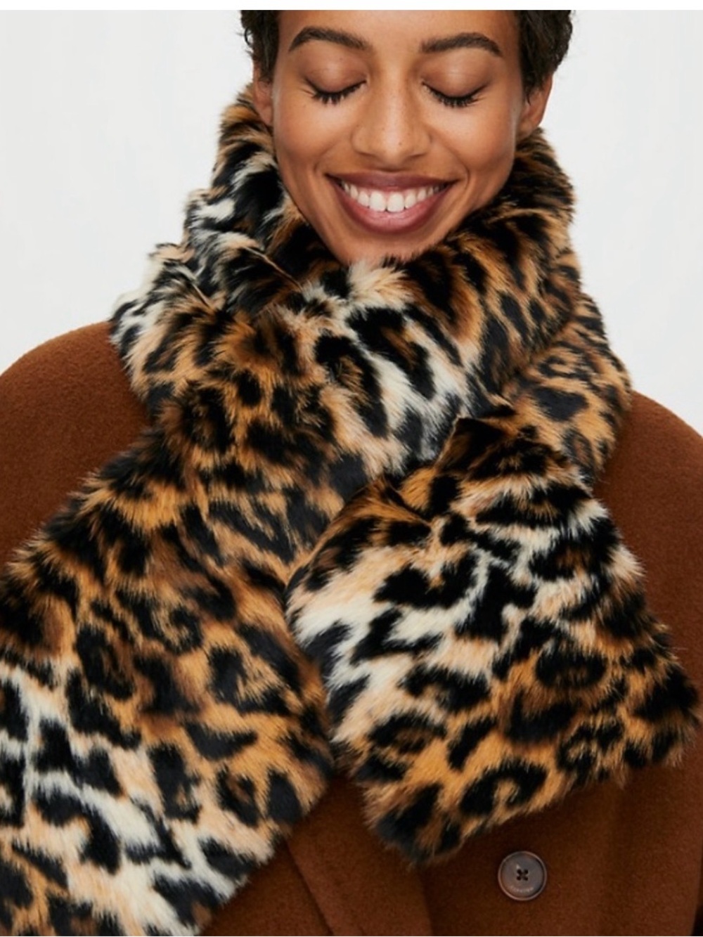 Aritzia NWT auxiliary leopard faux fur collar scarf